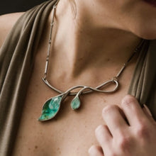 Load image into Gallery viewer, Silver Finish with Quartz Stone Calla Neckpiece
